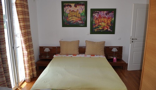 Villa, 5 habitaciones, vistas parciales al mar