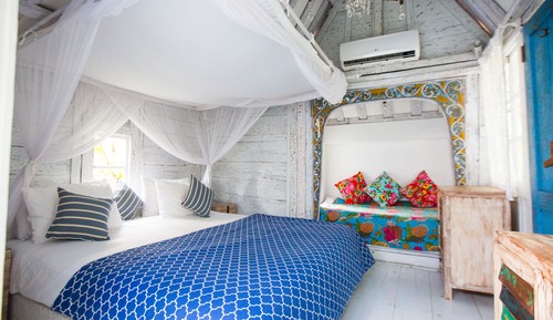 Casa de campo de luna de miel, 1 cama de matrimonio grande, piscina privada, junto a la playa