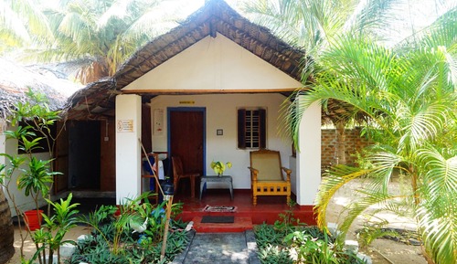 Economy Double Room, 1 Bedroom, Garden View, Garden Area