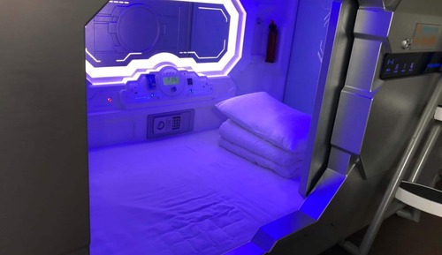 Habitación doble, sin ventanas
