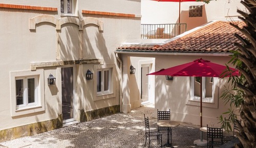 Habitación estándar con 1 cama doble o 2 individuales, en edificio anexo