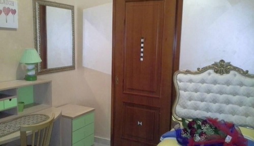 Habitación individual, baño compartido