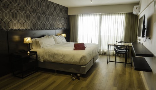 Habitación con 1 cama doble o 2 individuales, accesible para personas con discapacidad