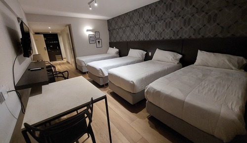 Habitación cuádruple económica