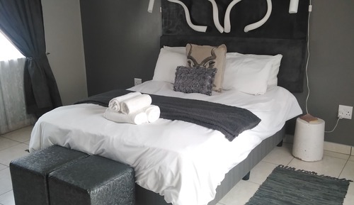 Habitación de lujo doble, 1 cama doble, no fumadores, vistas a la piscina