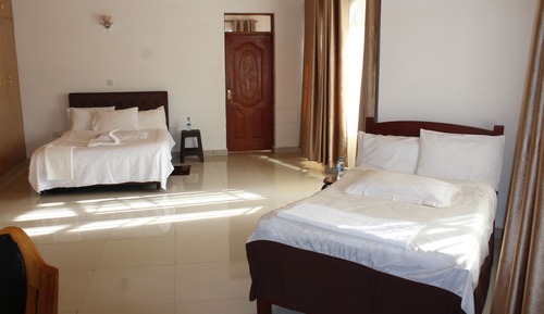 Habitación clásica con 2 camas individuales