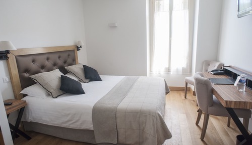 Habitación clásica con 1 cama doble o 2 individuales