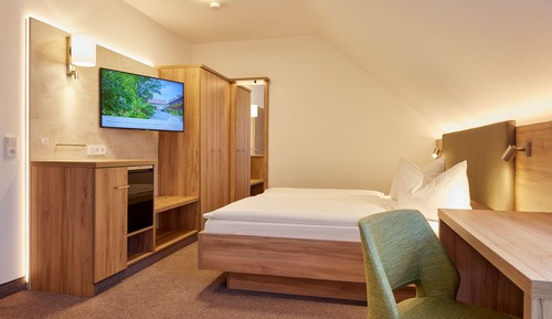 Habitación Confort doble, 1 cama de matrimonio, no fumadores, vistas al parque