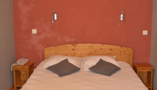 Habitación superior, 1 cama doble, no fumadores, vistas al río