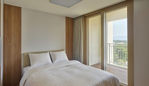 [Late Vacation PKG] WEST Suite A(Kitchen/Double) - Ocean Adventure Tickets for 3 people