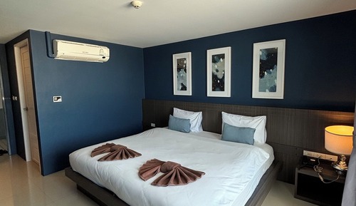 Habitación Deluxe doble, 1 cama de matrimonio grande, no fumadores, vistas a la ciudad
