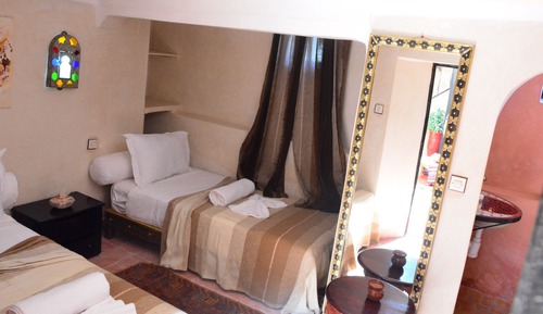 Habitación clásica con 1 cama doble o 2 individuales, no fumadores, vistas al valle