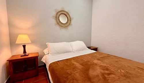 Habitación Confort doble, baño compartido