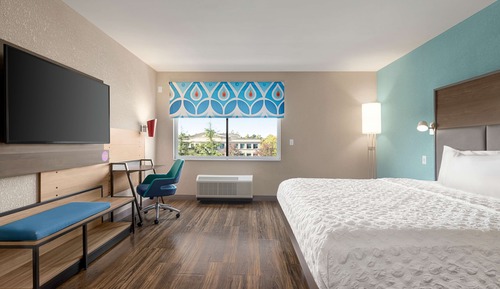 Habitación, 1 cama de matrimonio grande, accesible para personas con discapacidad, bañera