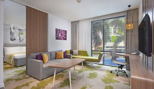 Suite, 1 habitación, vistas a la piscina
