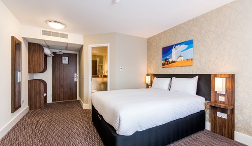 Habitación con 1 cama doble o 2 individuales, accesible para personas con discapacidad