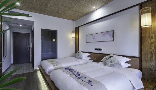 Habitación de diseño con 2 camas individuales