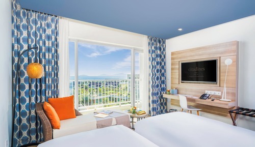 Habitación superior con 2 camas individuales, vistas al mar