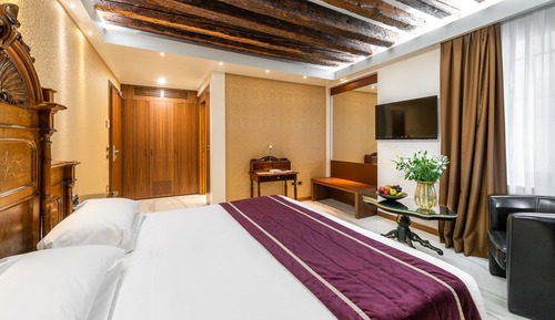 Habitación clásica con 1 cama doble o 2 individuales
