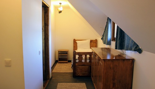 Habitación triple económica, varias camas, no fumadores