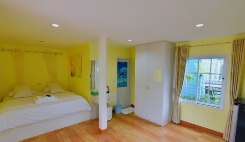 Standard King Room