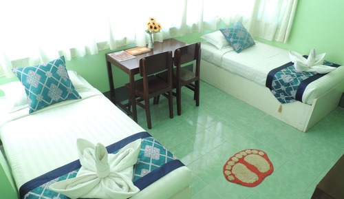 Habitación superior con 1 cama doble o 2 individuales