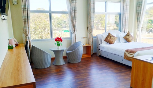 Habitación Deluxe con 1 cama doble o 2 individuales, vistas al río