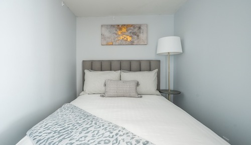Apartamento de diseño, varias camas, cocina, vistas a la ciudad