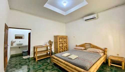 Habitación estándar doble (with AC)