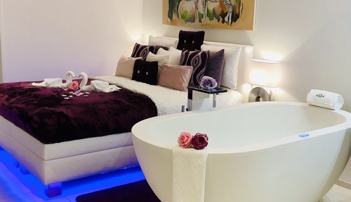 Suite estudio de luna de miel, no fumadores, bañera de hidromasaje