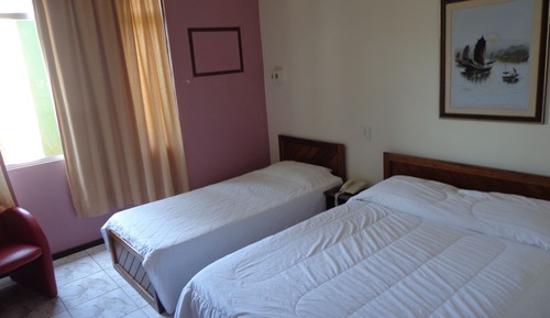 Habitación estándar con 1 cama doble o 2 individuales