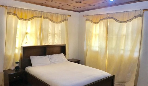 Habitación doble, baño privado