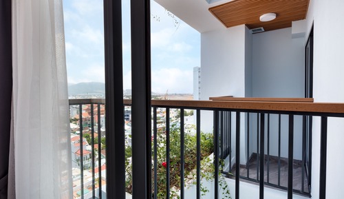 Habitación superior, balcón, vistas a la ciudad