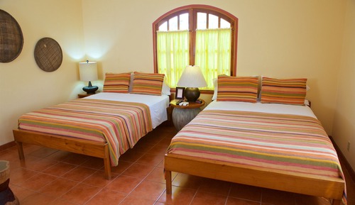 Habitación, 2 camas de matrimonio, vistas al mar (Queen Room)