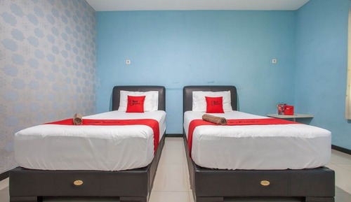 Habitación con 2 camas individuales