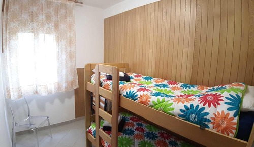 Apartamento familiar, 2 habitaciones, vistas al patio, en la zona del patio