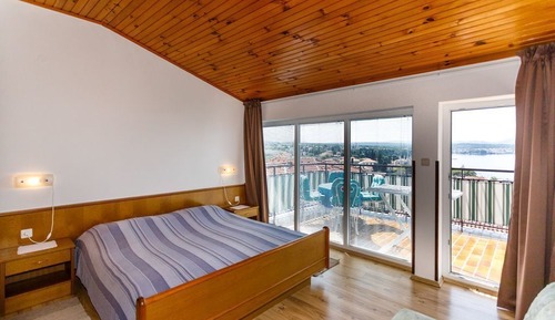 Apartamento, vistas al mar