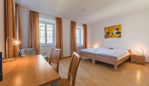 Habitación estándar con 1 cama doble o 2 individuales, 2 camas individuales