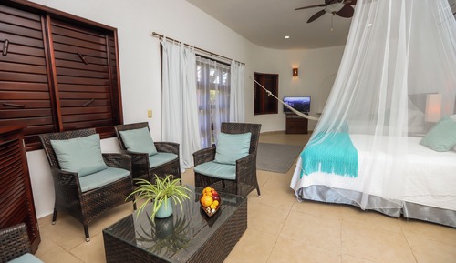 Habitación superior, vistas al jardín