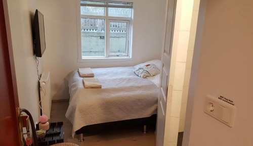 Habitación individual, baño privado