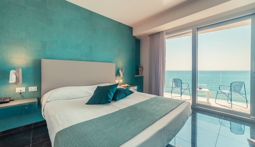Habitación superior, vistas al mar