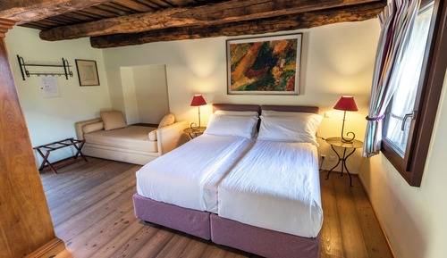 Habitación superior, vistas a la montaña