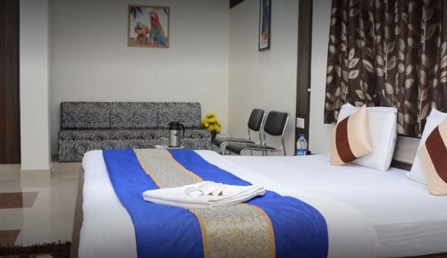 Habitación familiar con 1 cama doble o 2 individuales