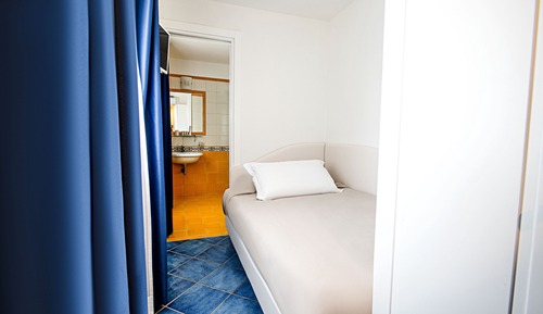 Economy single room