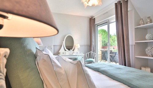 Suite, baño privado, vistas al mar (Petit et Grand Huernic)