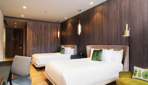 Habitación con 1 cama doble o 2 individuales, vistas a la ciudad