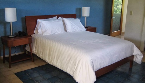 Habitación Deluxe, 1 cama de matrimonio (Queen Balcony Room)
