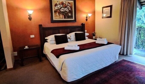 Habitación ejecutiva doble, 1 cama de matrimonio grande, vistas al jardín