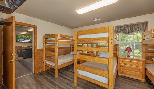 Casa, varias camas, bañera de hidromasaje