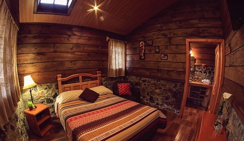 Habitación estándar con 1 cama doble o 2 individuales, vistas al jardín